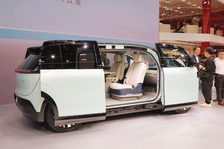 Pekin Uluslararası Otomobil Fuarı’nda yakın zamanda hayatımıza girecek yenilikler tanıtıldı... İşte geleceğin araç teknolojileri