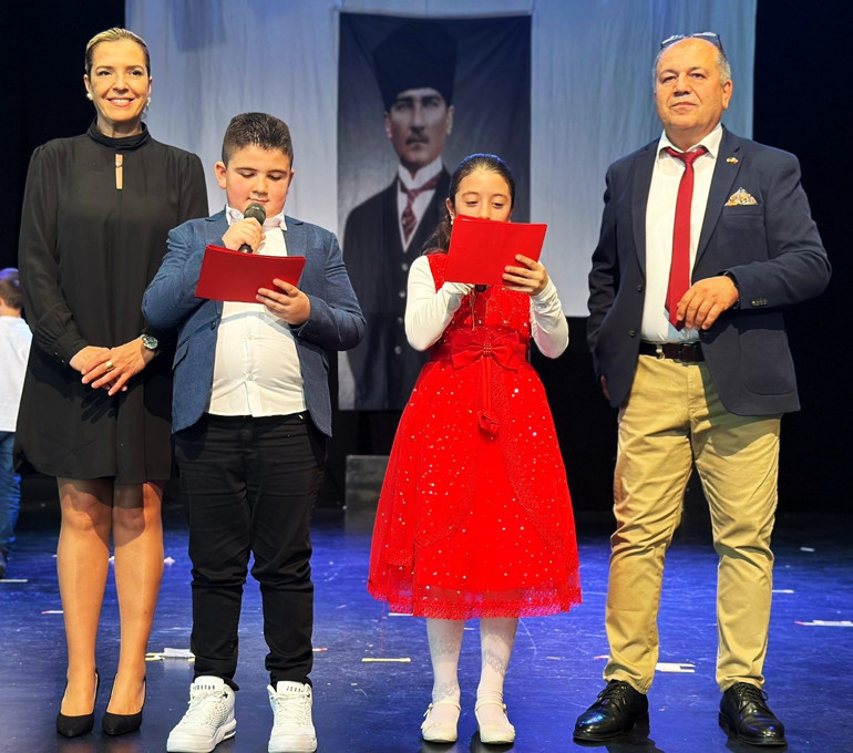 Gecikmeli de olsa Münih Fürth ve Hannover’de 23 Nisan coşkusuyla kutlandı