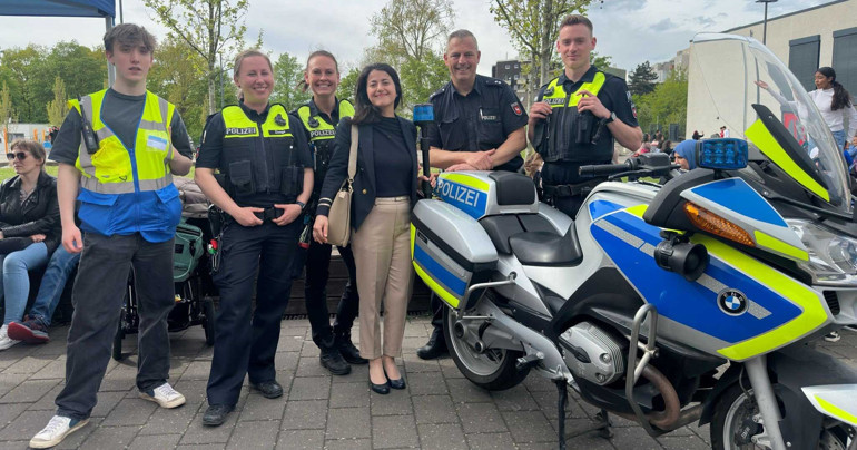 Gecikmeli de olsa Münih Fürth ve Hannover’de 23 Nisan coşkusuyla kutlandı