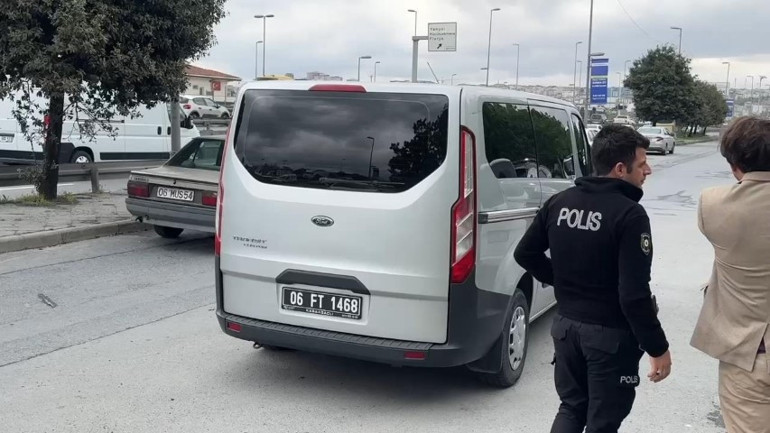 Parktaki kazıya düşüp ölen Edanur son yolculuğuna uğurlandı... Acılı baba jandarma eşliğinde cenazeye katıldı