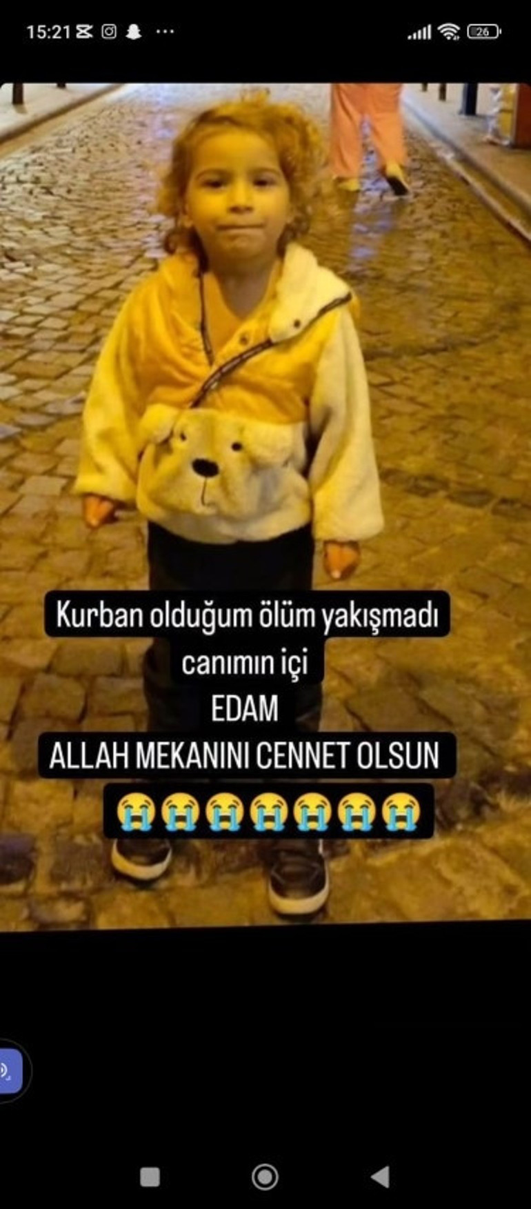 Parktaki kazıya düşüp ölen Edanur son yolculuğuna uğurlandı... Acılı baba jandarma eşliğinde cenazeye katıldı