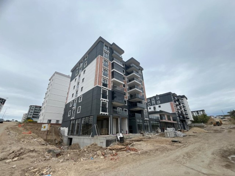 Müşteriye daireyi gezdiren emlakçının kahreden ölümü