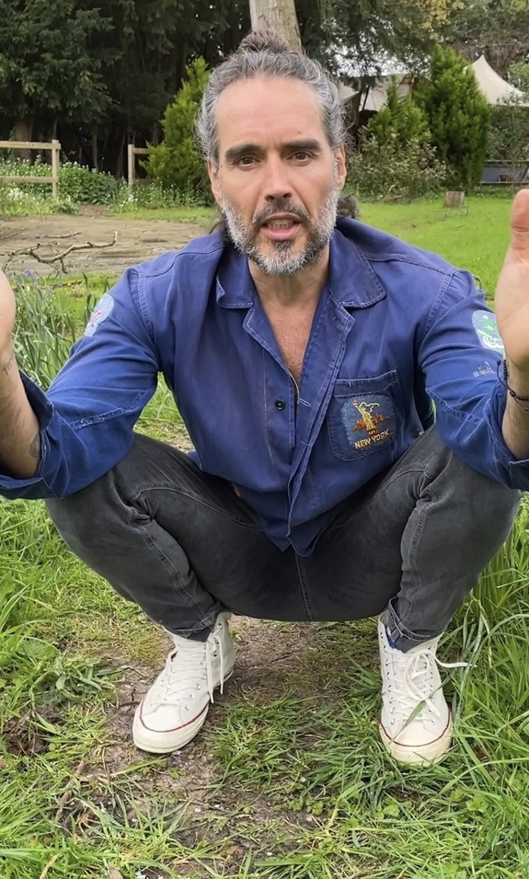 Cinsel tacizden tecavüze sayısız suçlamayla karşılaşmıştı… Ünlü oyuncudan tuhaf açıklama: Vaftiz edilip kurtuldum