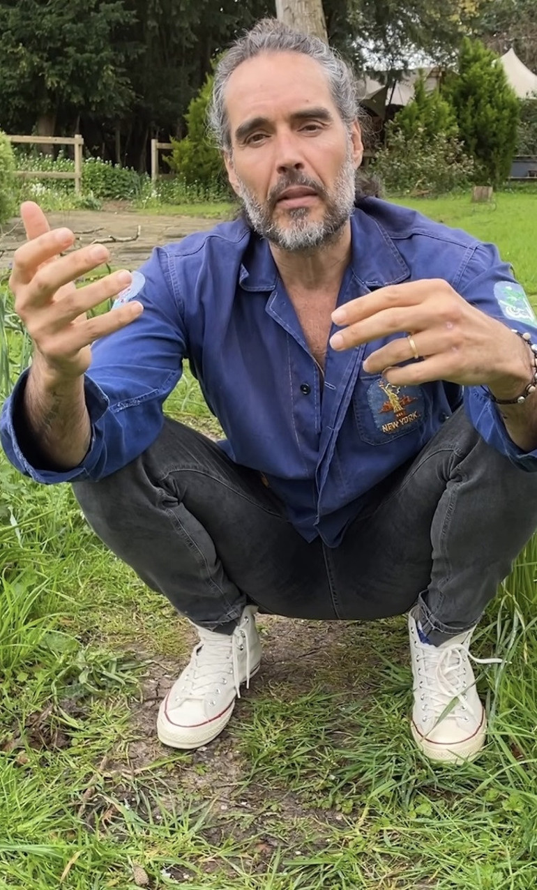 Cinsel tacizden tecavüze sayısız suçlamayla karşılaşmıştı… Ünlü oyuncudan tuhaf açıklama: Vaftiz edilip kurtuldum