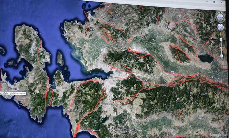 Prof. Dr. Hasan Sözbilirden Tuzla fayı uyarısı: Fayın uzunluğu 50 km... Yakın bir zamanda kırılma ihtimali yüksek