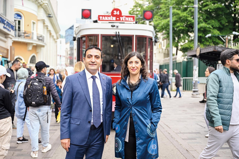 Beyoğlu’nu kazanan CHP’li İnan Güney... İşçi babanın başkan oğlu