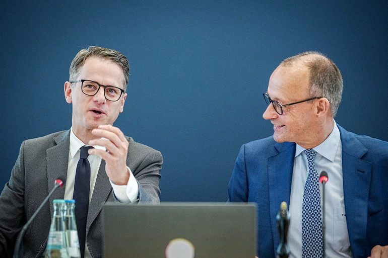 Gözler CDU kurultayında