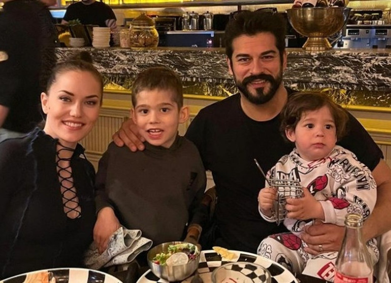 Doğuma sayılı günler kaldı... Ünlü oyuncu yeni yaşında kızının adını açıkladı