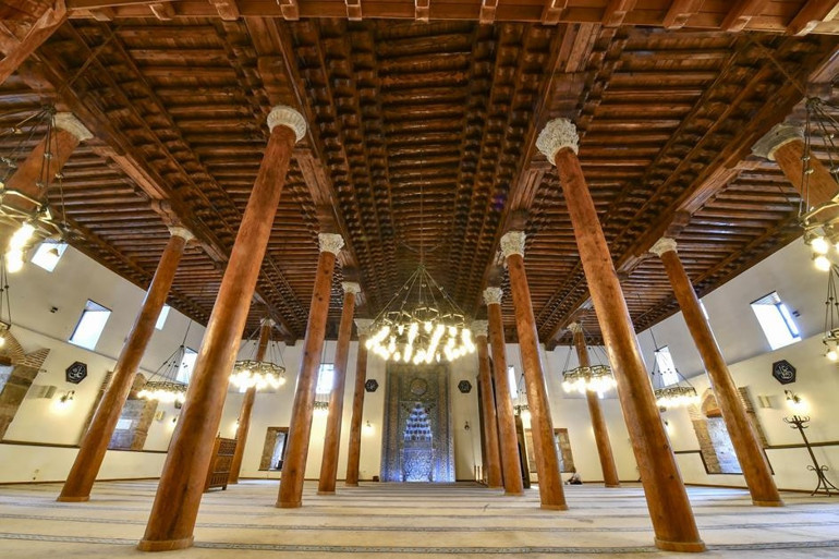 Arslanhane Camii için ışıklandırma ve peyzaj