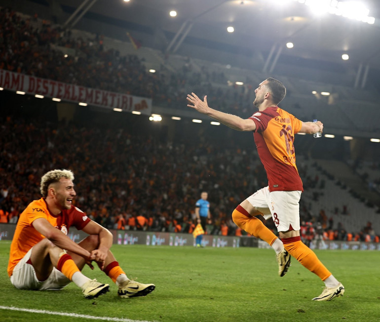 Fatih Karagümrük-Galatasaray maçında yine sahneye çıktılar Barış Alper Yılmaz, Mertens ve Berkan...