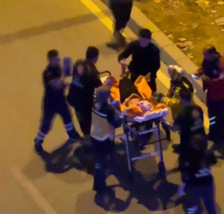 Dehşet Anları Eşini öldürdü, oğlunu yaraladı Damadını sokak sokak arayıp, bağırdı