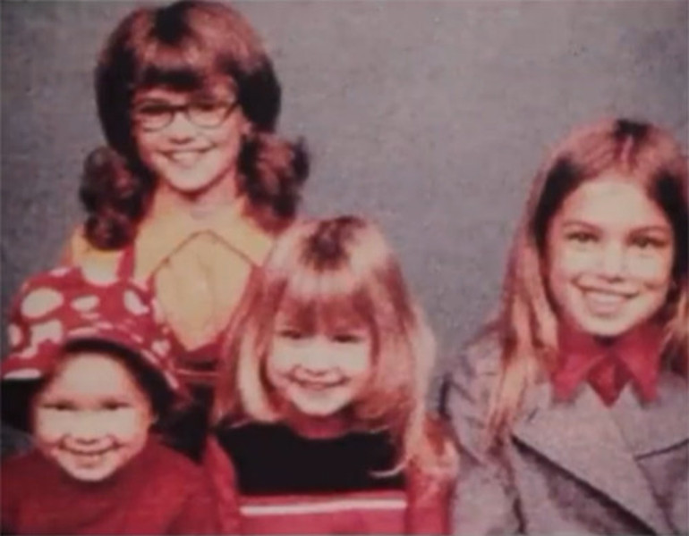 Ünlü yıldız aile trajedisi hakkında ilk kez konuştu... Babam onu çok beklemişti... Tek erkek kardeşim küçücük yaşta öldü...  Kendimi öyle suçlu hissediyorum ki