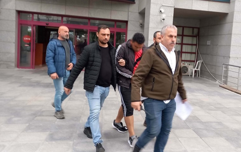 Vahşet kameraya yansımıştı Katledilen Ata Emrenin ailesi ve kız arkadaşıyla olan son görüntüleri ortaya çıktı