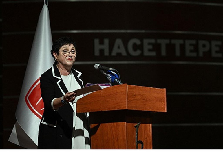 Evrensel Bir Bağ Olarak Annelik Paneli