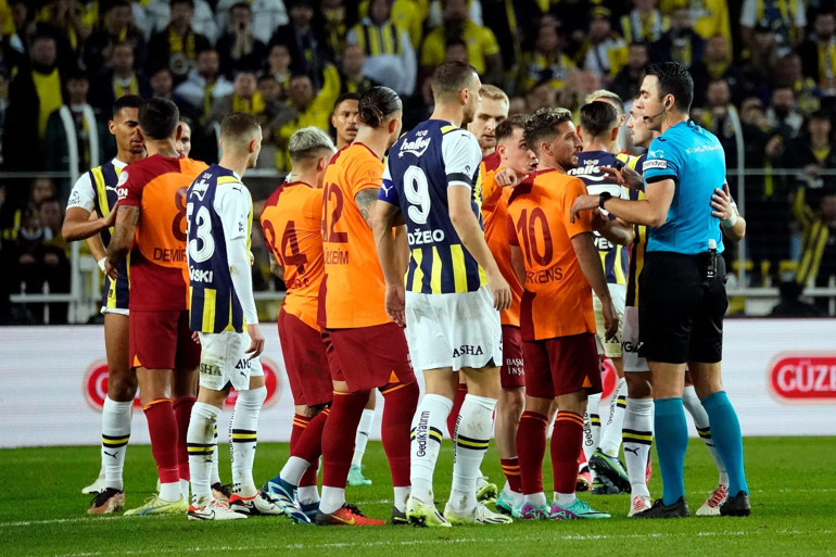 Galatasaray - Fenerbahçe maçını Arda Kardeşler yönetecek
