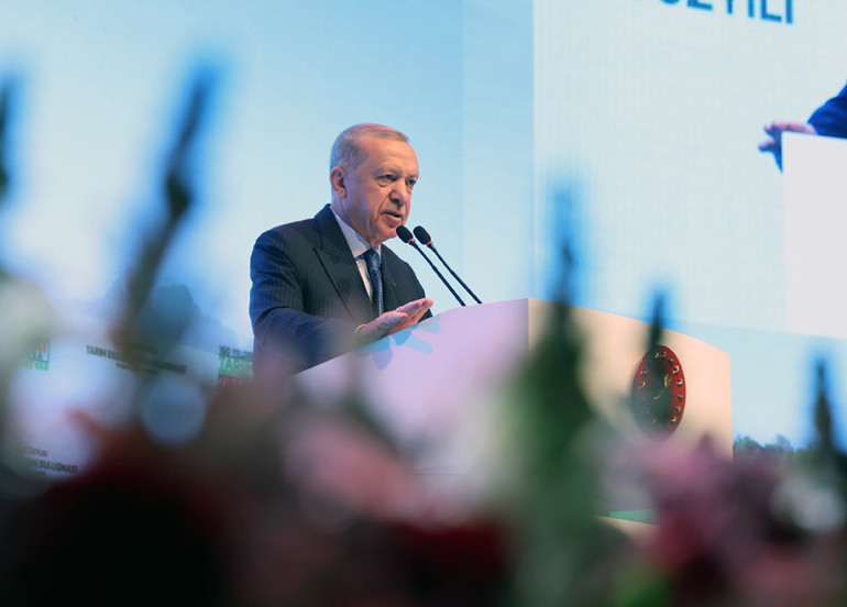 Erdoğandan çiftçilere peş peşe müjdeler... Yeni bir tarım ve kırsal kalkınma süreci başlatıyoruz