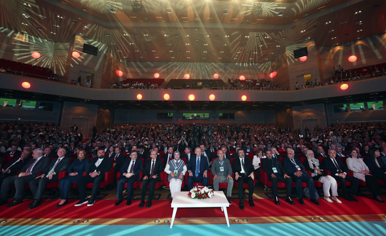 Erdoğandan çiftçilere peş peşe müjdeler... Yeni bir tarım ve kırsal kalkınma süreci başlatıyoruz