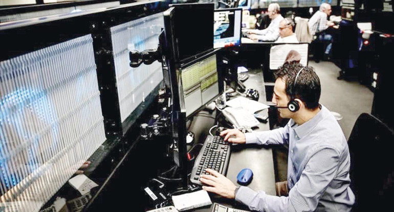 Yabancı bonoya koştu