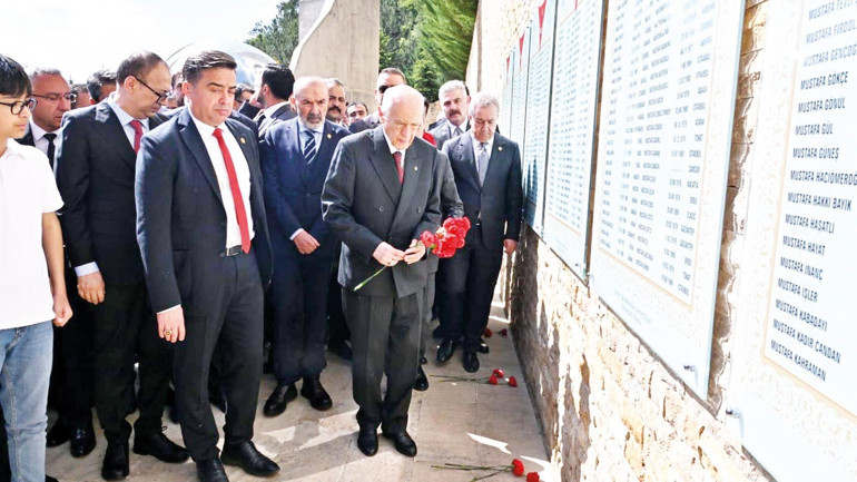 Bahçeli: Kumpasçılarla işimiz olmaz