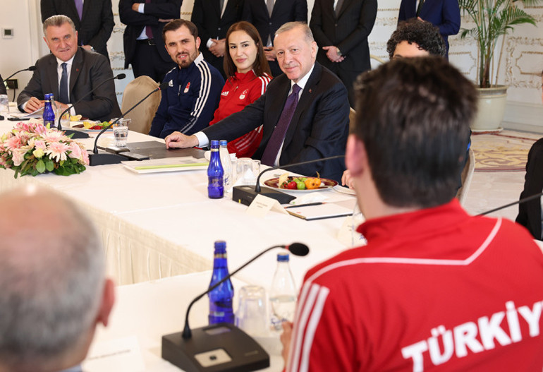 Cumhurbaşkanı Erdoğan: 19 Mayıs esarete karşı özgürlüğün sembolüdür