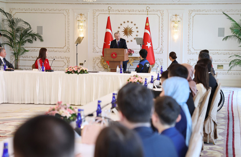 Cumhurbaşkanı Erdoğan: 19 Mayıs esarete karşı özgürlüğün sembolüdür