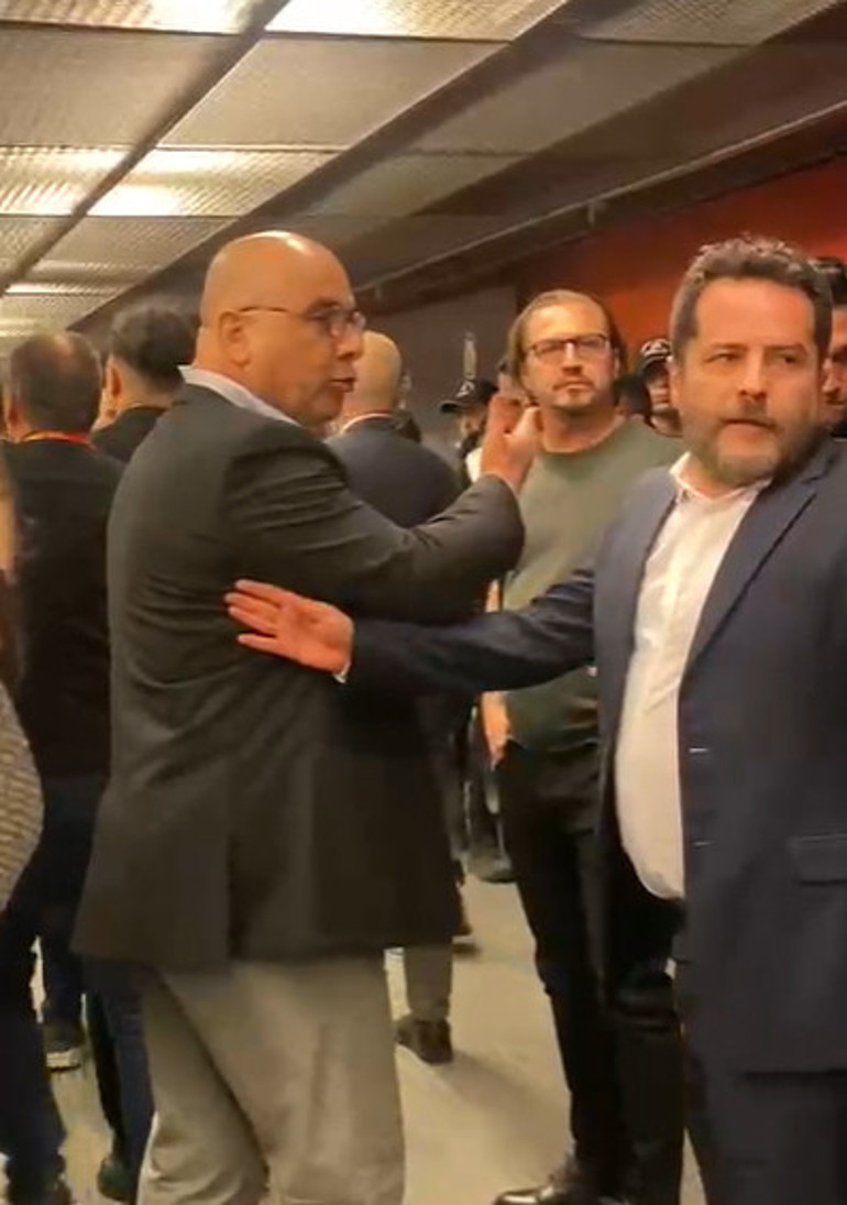 G.Saray - F.Bahçe derbisi sonrası olaylar yaşandı Ali Koç çok öfkelendi: Dayak yiyeceksin