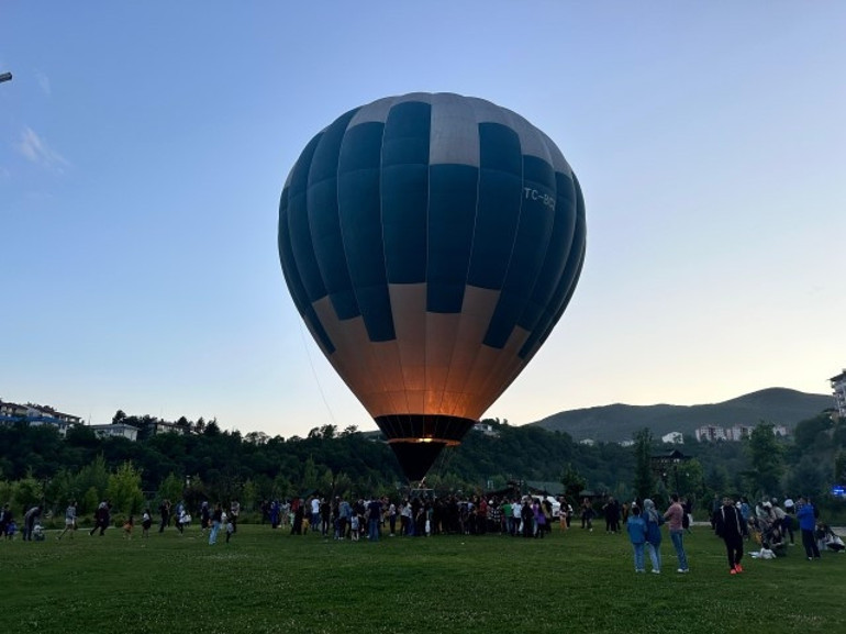 Tuncelide bir ilk: Sıcak hava balonu turizmi başladı