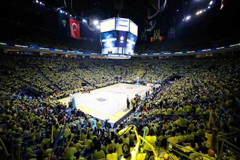 Fenerbahçe Beko Genel Menajeri Derya Yannier: Hedef kadın ve erkeklerde Avrupada zirve | Final Four öncesi Berlindeki Türklere mesaj, transferde NBA tehlikesine vurgu