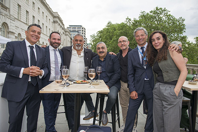 TurkishBank UK, Türk galerilere ‘Photo London Fuarı’nda sponsor oldu