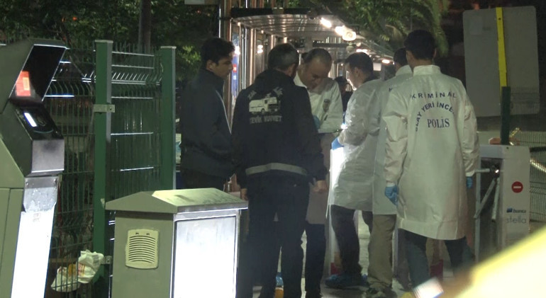 Bahar Kabanı katletmişti Katil Kadıköyde metrobüste yakalandı... Arbedede kendi silahından çıkan kurşunla öldü