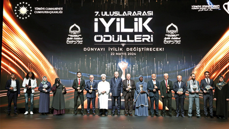 Kimse aklımızla alay etmesin