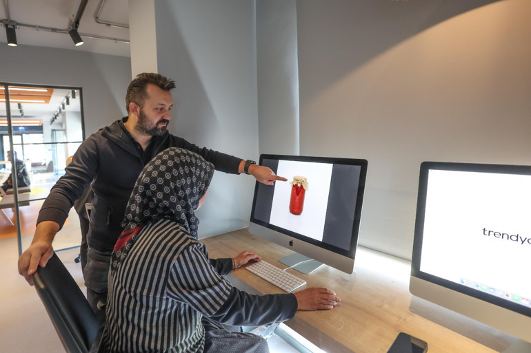 ‘Belki köye bir film gelir’