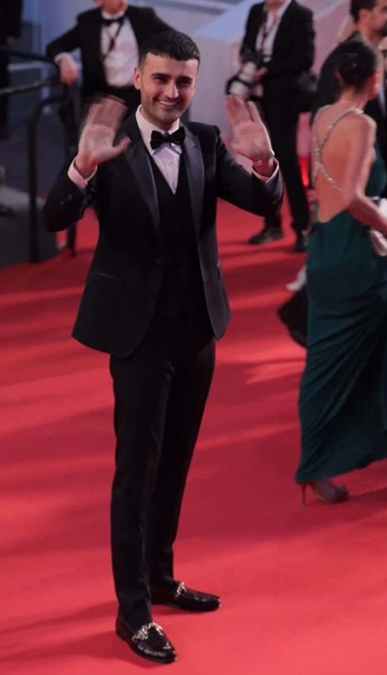 CZN Burak isyan etti: Beni neden bu kadar üzüyorlar