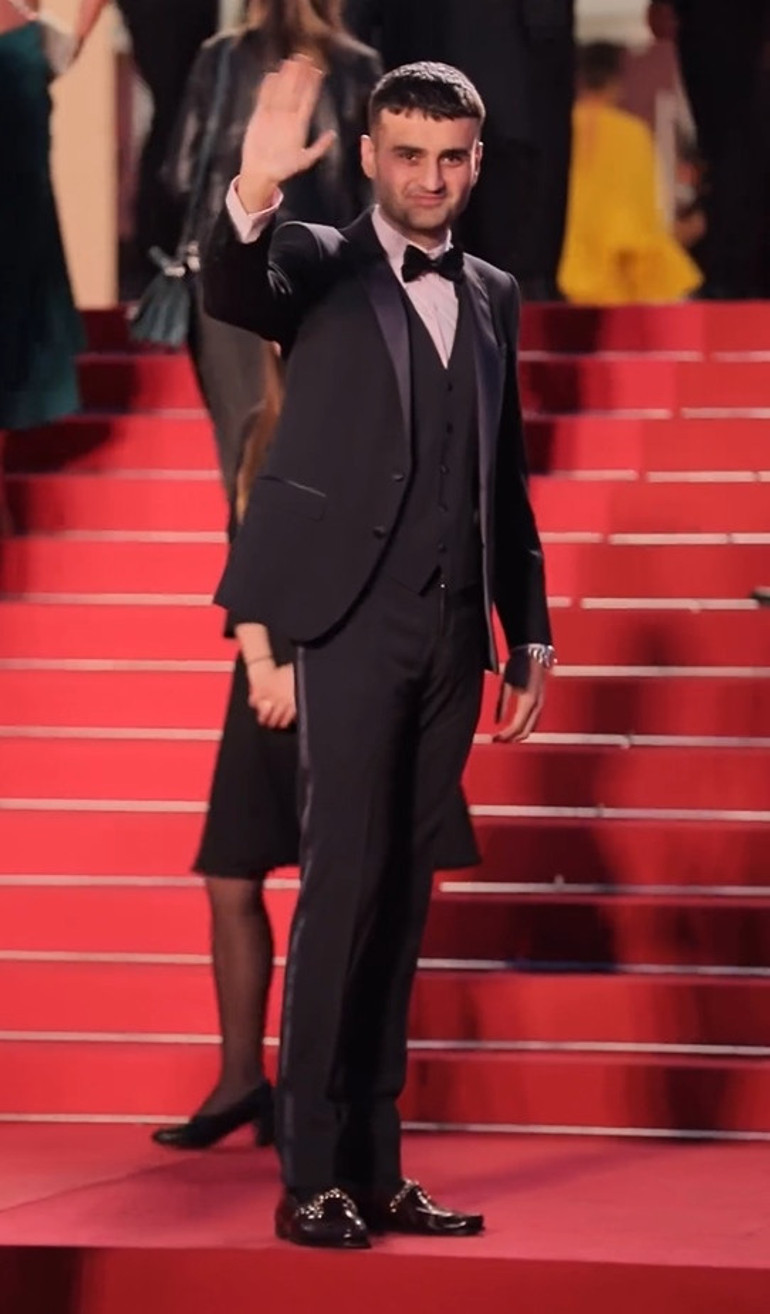 CZN Burak isyan etti: Beni neden bu kadar üzüyorlar