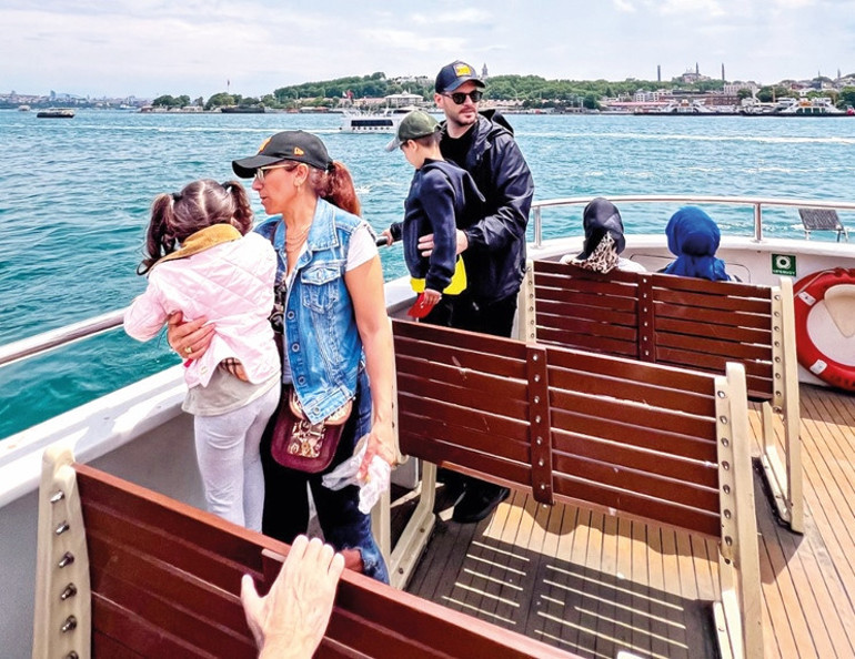 Herkes Cannes’a o Adalara