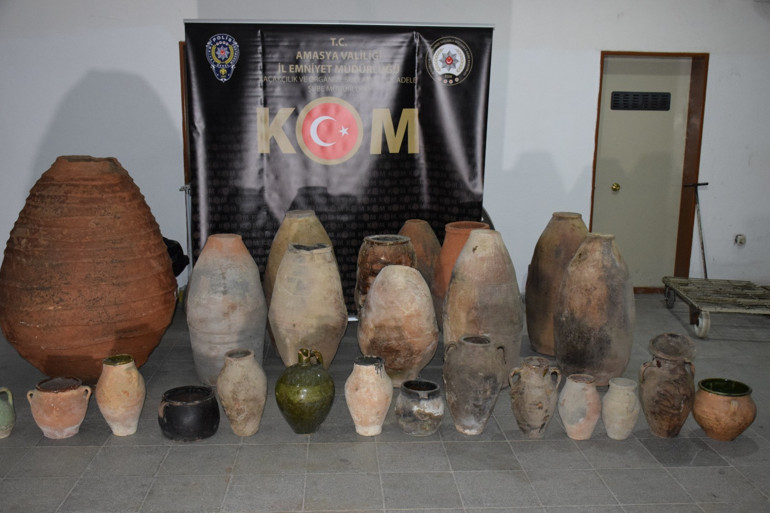 Roma ve Osmanlı dönemine ait 26 küpü tespit etmişlerdi... O bekçilere başarı belgesi