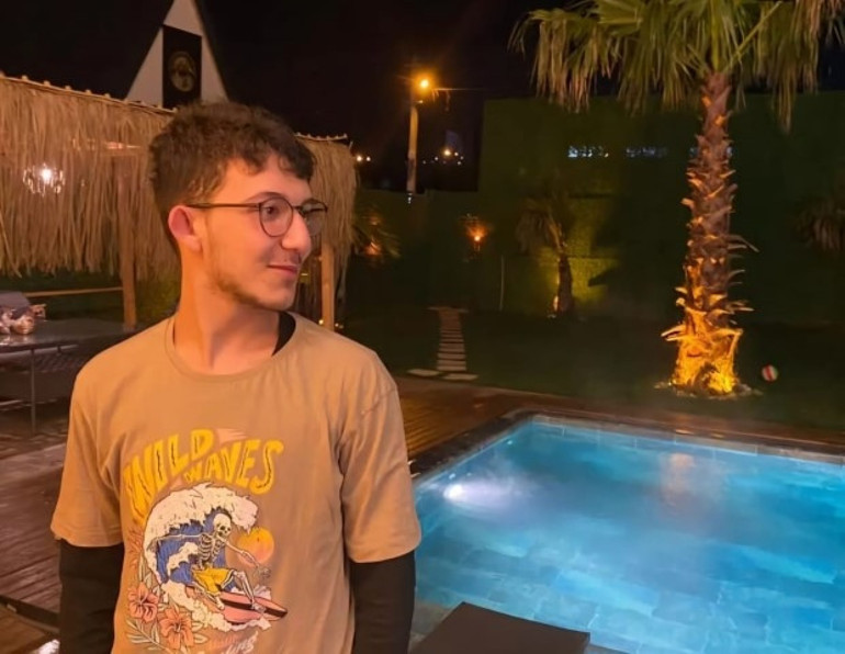 Denizde kaybolan üniversite öğrencisini arama çalışmaları devam ediyor