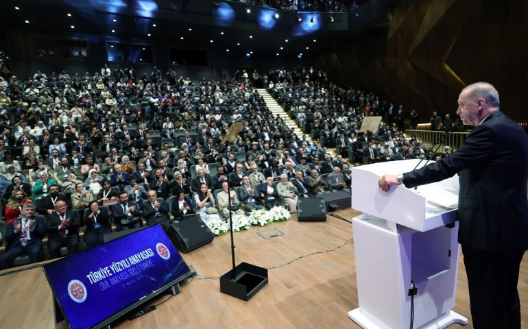 Cumhurbaşkanı Erdoğan: Mevcut anayasa ile devam edemeyiz