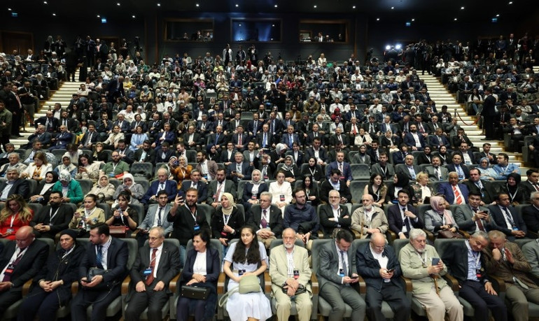 Cumhurbaşkanı Erdoğan: Mevcut anayasa ile devam edemeyiz