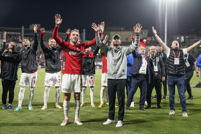 Selçuk İnanın Gaziantep FKya dokunuşu Son düzlükte...