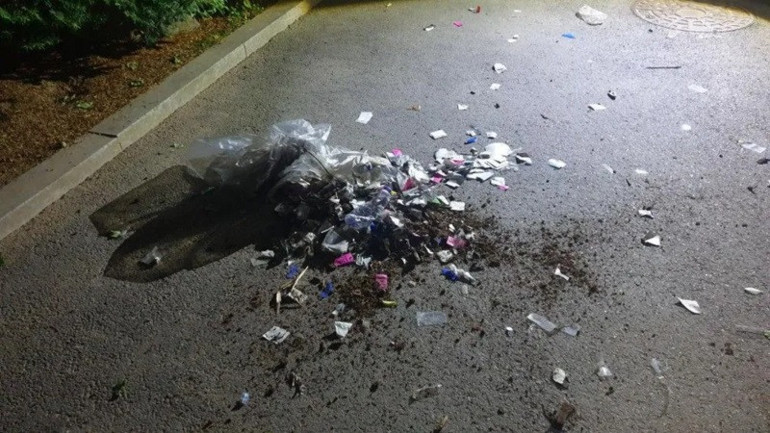 Kuzey Kore, Güney Kore sınırına balonlarla çöp gönderdi