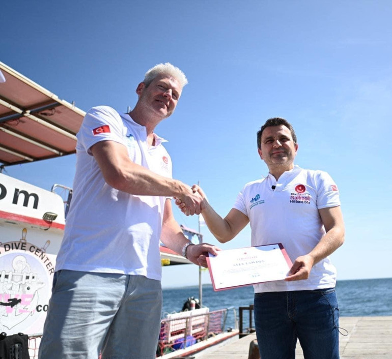 Suyun altında bir tarih bir hazine yatıyor