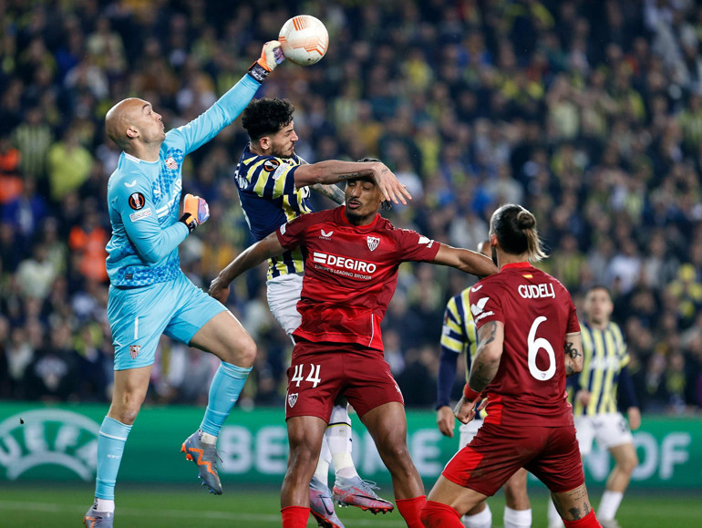 Fenerbahçeyi kahreden tablo: Olympiakos tarih yazınca ortaya çıktı Son 3 sezonda...