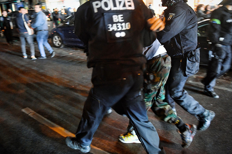 Polise ‘orantısız güç’ tepkisi