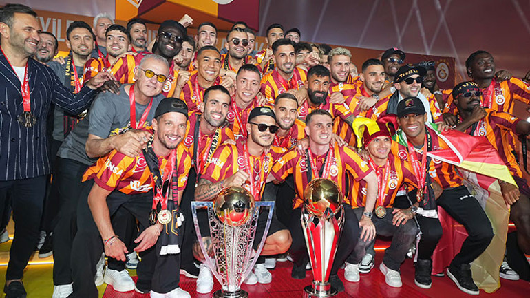 Galatasaray ve Fenerbahçe, Şampiyonlar Liginin yeni formatında nasıl ilerleyecek Temsilcilerimizin yolu belli oldu...