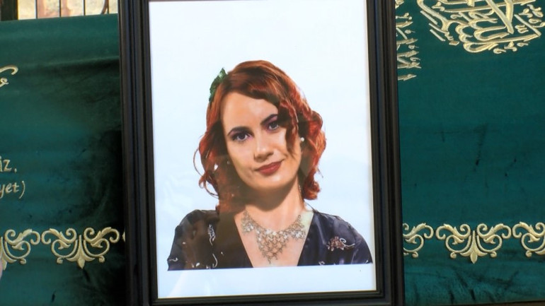 Tarihçi Prof. Dr. Özlem Kumrular, son yolculuğuna uğurlandı... 8 yıl önceki vasiyet paylaşımı yürekleri dağladı