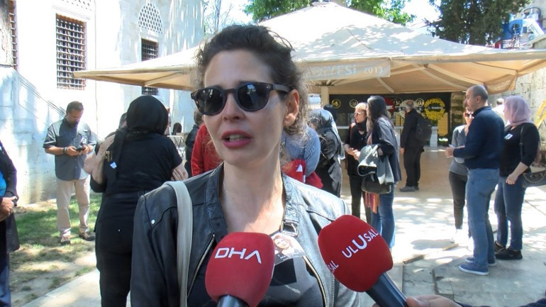 Tarihçi Prof. Dr. Özlem Kumrular, son yolculuğuna uğurlandı... 8 yıl önceki vasiyet paylaşımı yürekleri dağladı