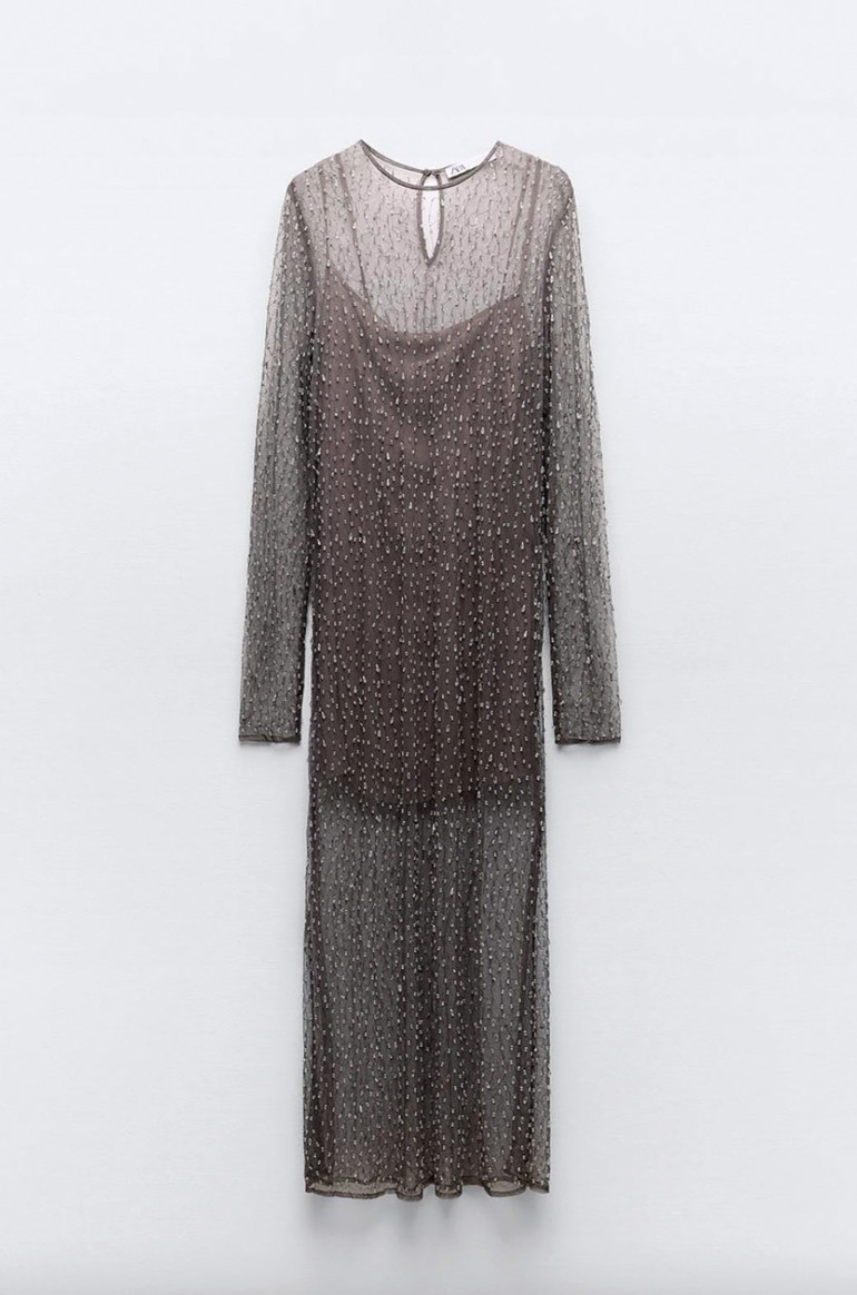 Kırmızı, beyaz; transparan ya da babydoll elbise... Tek parça yeter