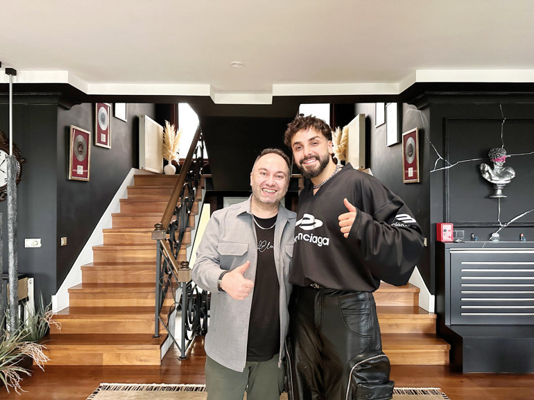 Sefo: Ben deli olduğumu düşünüyorum, zaten kendime deli gözüyle bakıyorum