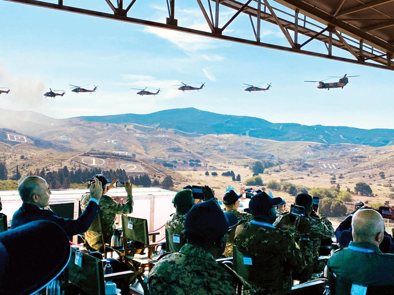 Nihayet hoş geldiniz Albay Konstantinos